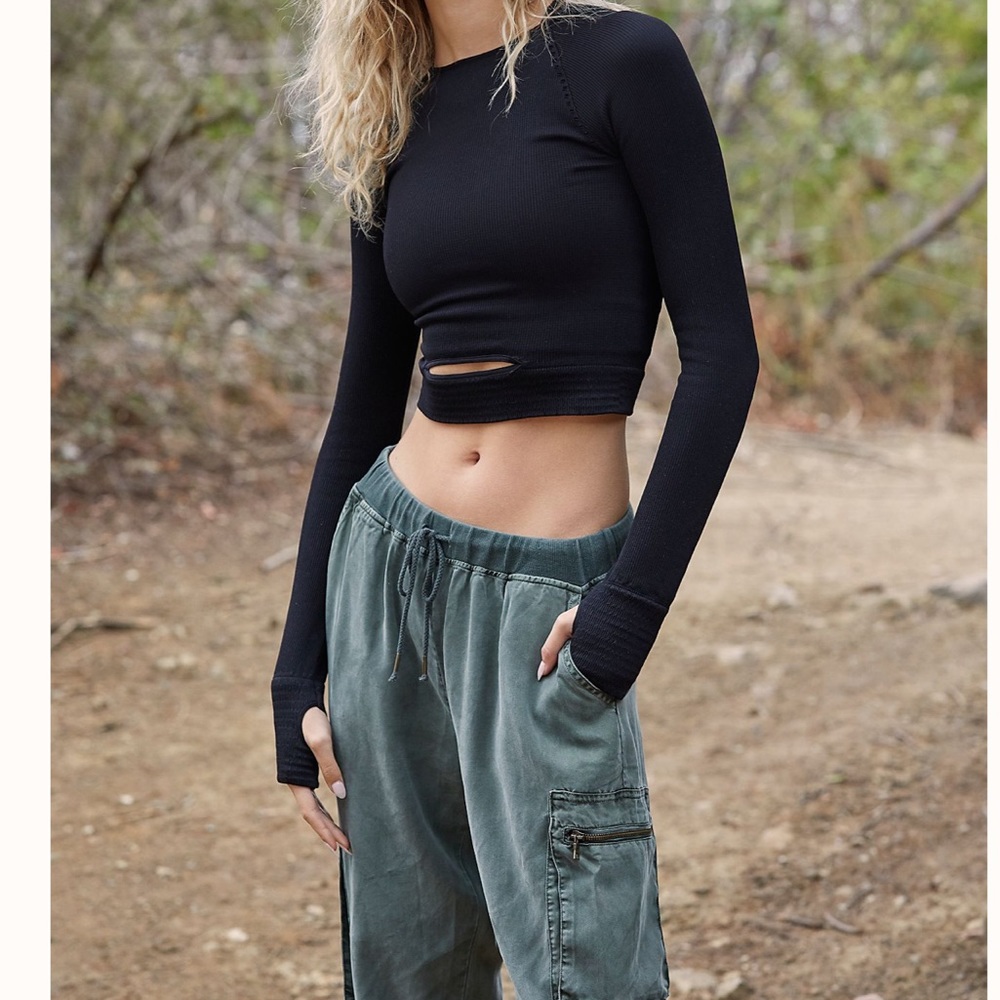COPY - 🔥Free people Cut it out long sleeve yoga top - Picture 13 of 16